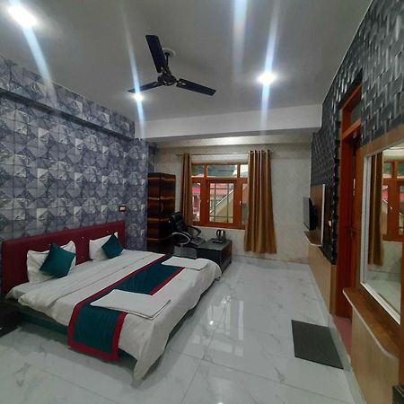 Hotel O Graceland Srinagar  Exterior photo