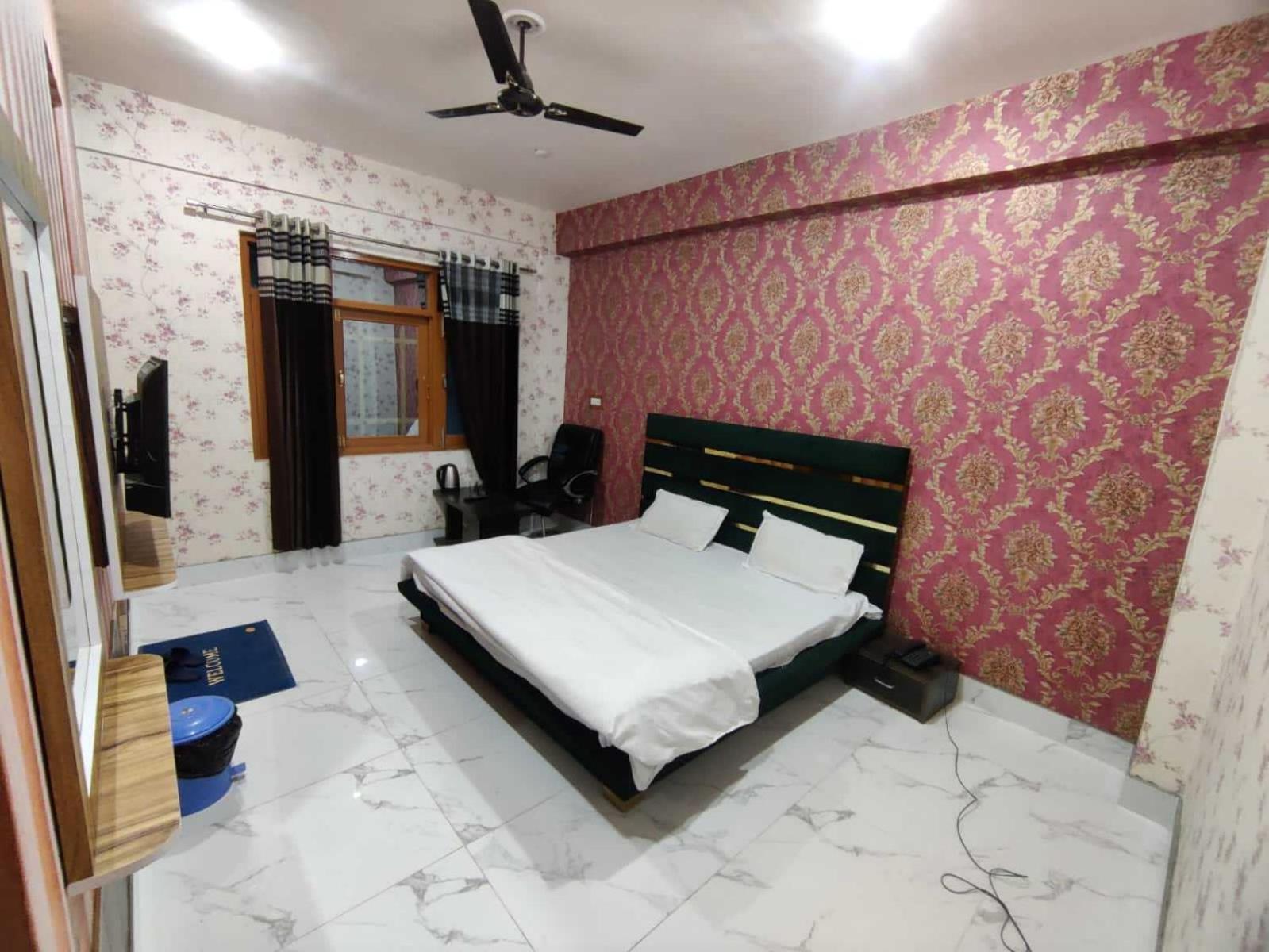 Hotel O Graceland Srinagar  Exterior photo