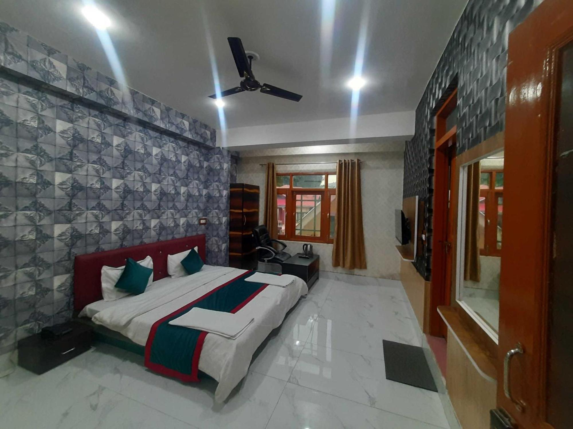 Hotel O Graceland Srinagar  Exterior photo
