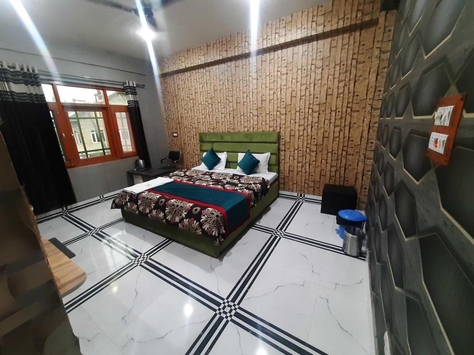 Hotel O Graceland Srinagar  Exterior photo